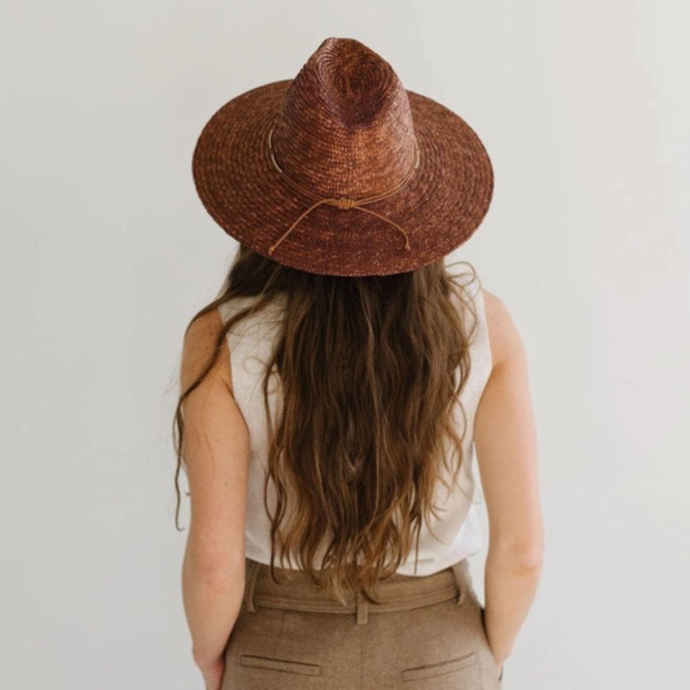 Gigi Pip ISLA-BRN-059
ISLA STRAW FEDORA - BROWN